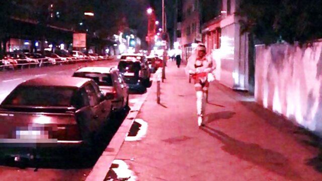 La cougar crémeuse Shanda Fay Dildo baise sa chatte video x plage naturiste crémeuse!