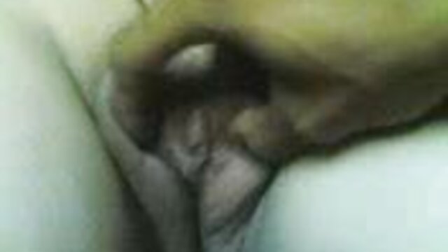 La video couples naturistes jeune belle-fille Lily Adams éjacule pour maman Briana Banks