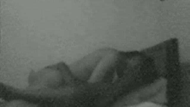 Couple sexy fickt nudiste tube das erste mal vor der Kamera