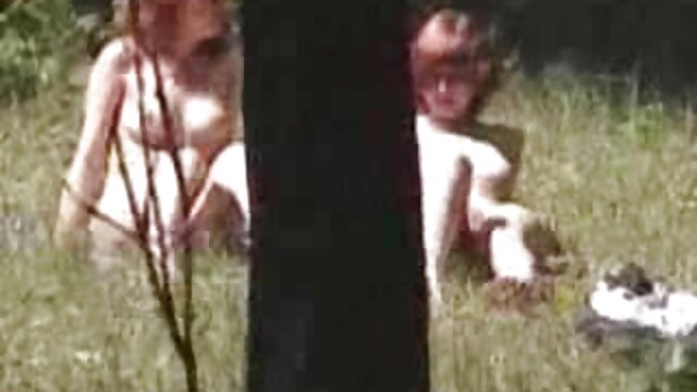 OLD4K. Beau papa capable de plaire à camp nudiste porno tous les besoins de la belle