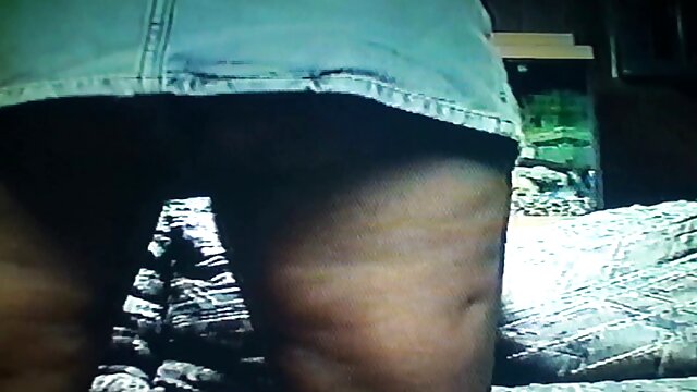 ses pieds nus sexy film porno nudiste et ludiques en tongs