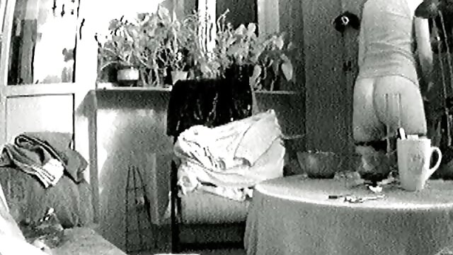 cocu filme sa copine avec 2 taureaux vidéo amateur naturiste noirs
