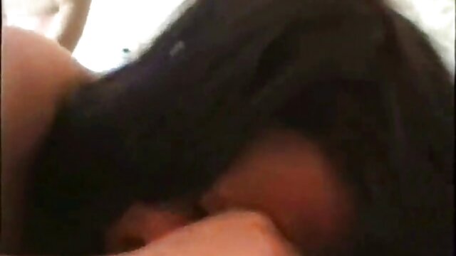 Visage baise sexy jeune nudiste video porno bbw Charlie Cheeks