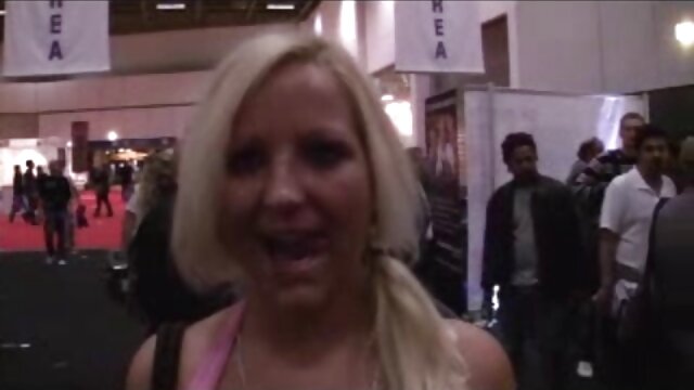 MILFs porno faisant du video porno nudiste bdsm