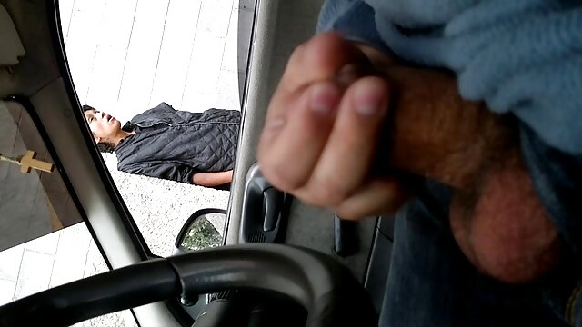 Une femme plus âgée veut dire nudiste video porno partie amusante 82