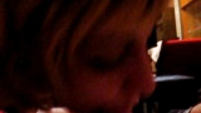 teen blonde se masturbe xxx nudiste sur le lit